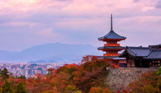 紅葉した京都の清水寺スナップ