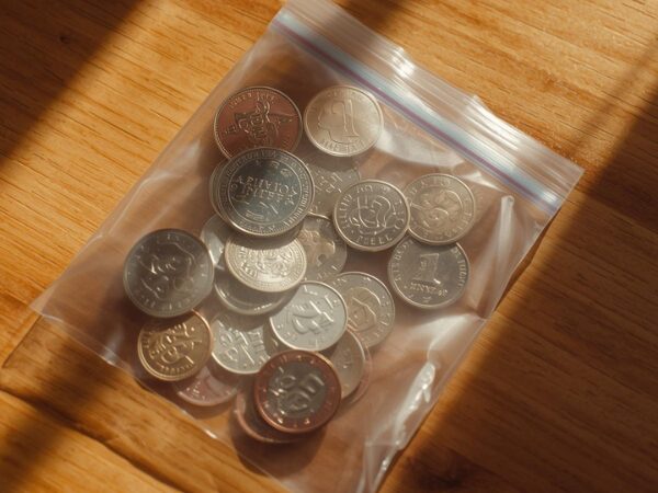 ジップロックに入った小銭
